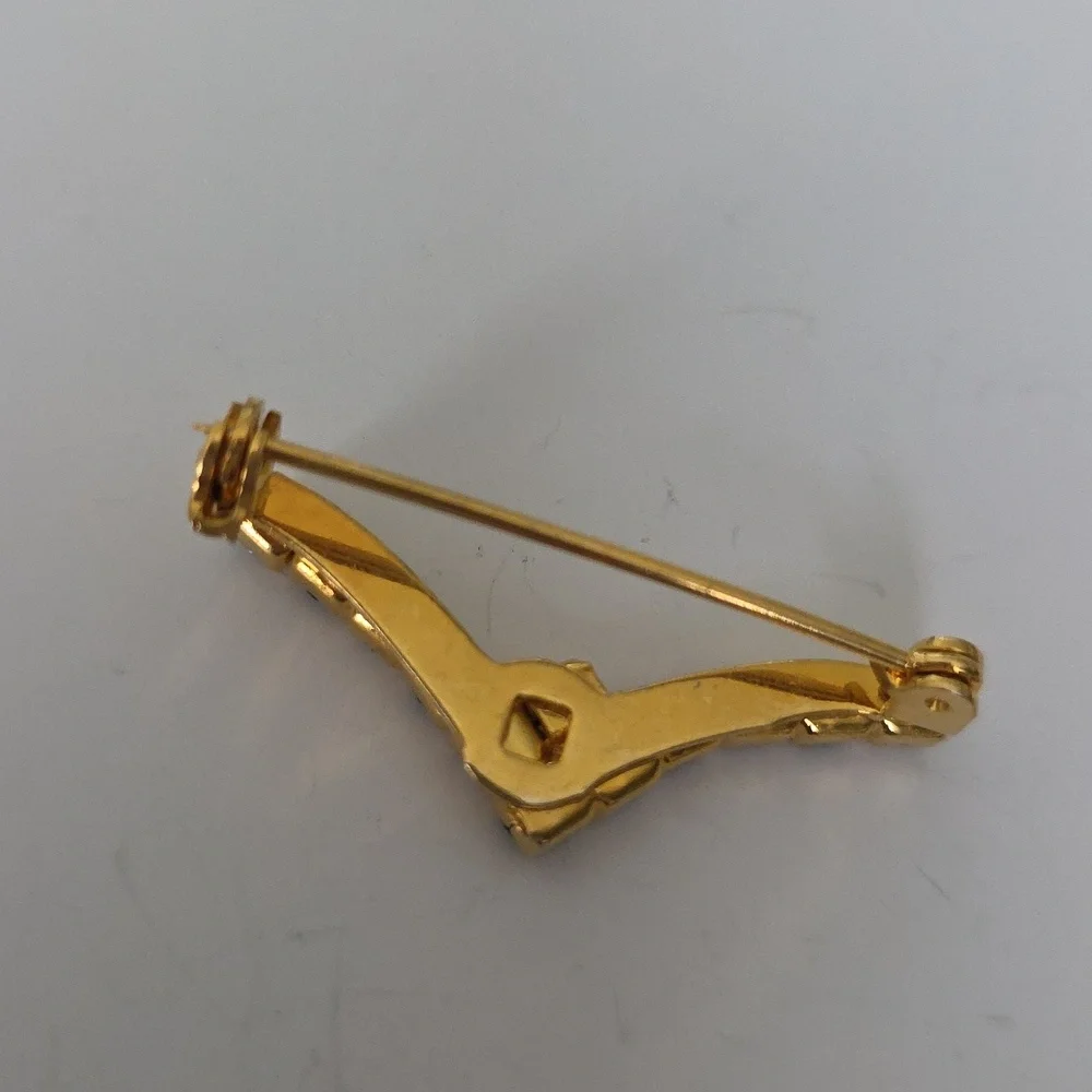 Vintage Chevron Bar Brooch – Gold-Tone with Black & Clear Rhinestones